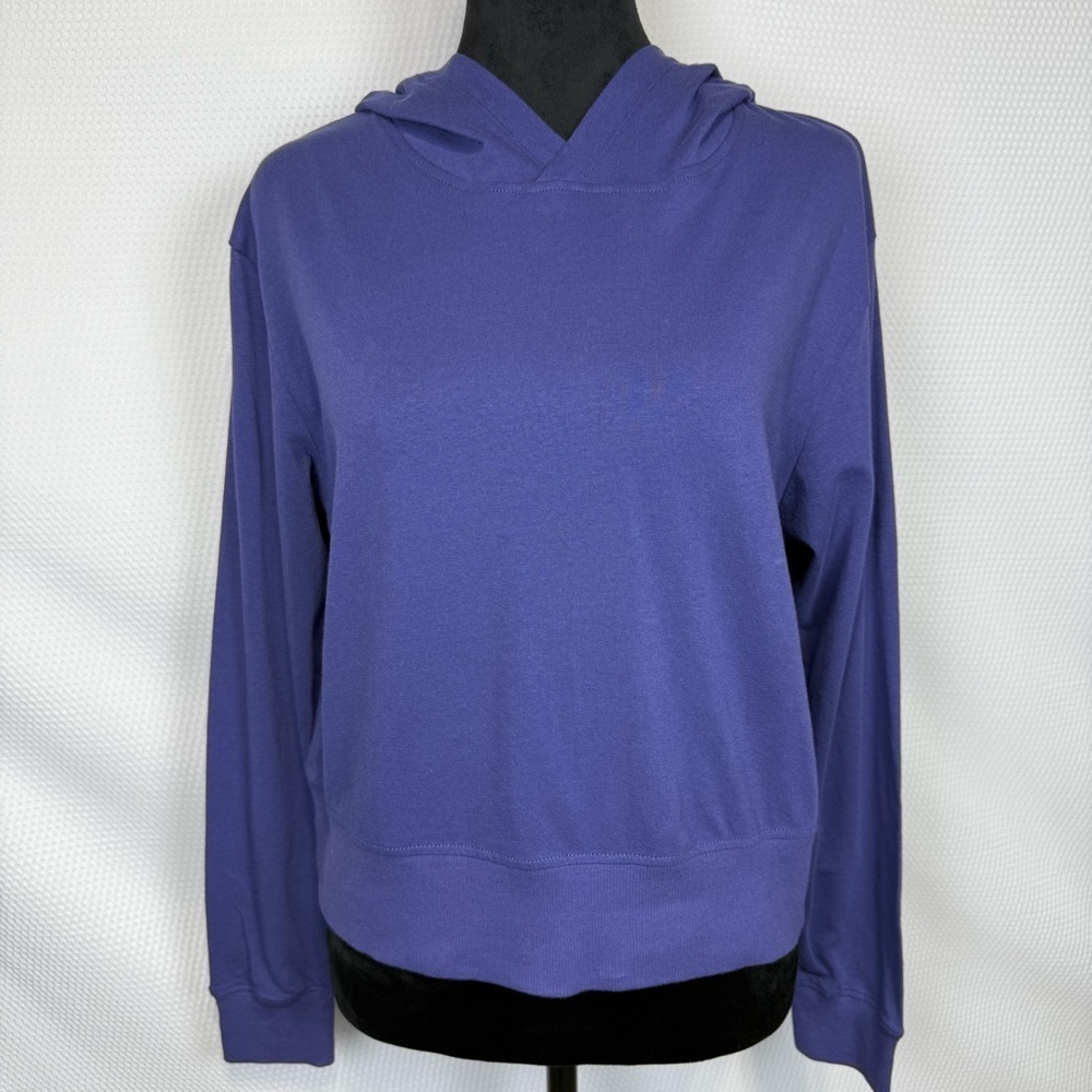 marika Navy Cropped Hooded Lightweight Sweatshirt Sz Medium NWT